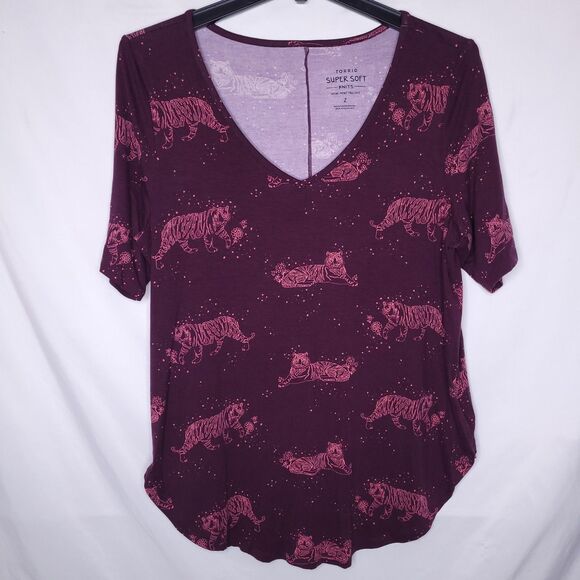 torrid Tops - Torrid Top 2X Burgundy Tiger Print Super Soft Knits V Neck
